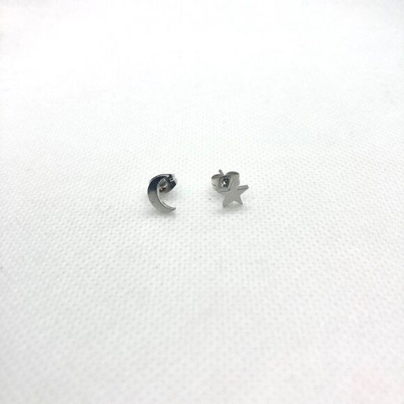 𝅺MISMATCHED Moon and Star Stainless Steel Earrings - Picture 3 of 8